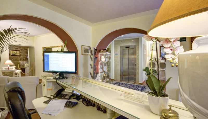 Rezeption - Hotel Volterra In Superior