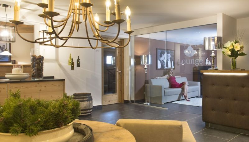 Sala - Hotel Arvina