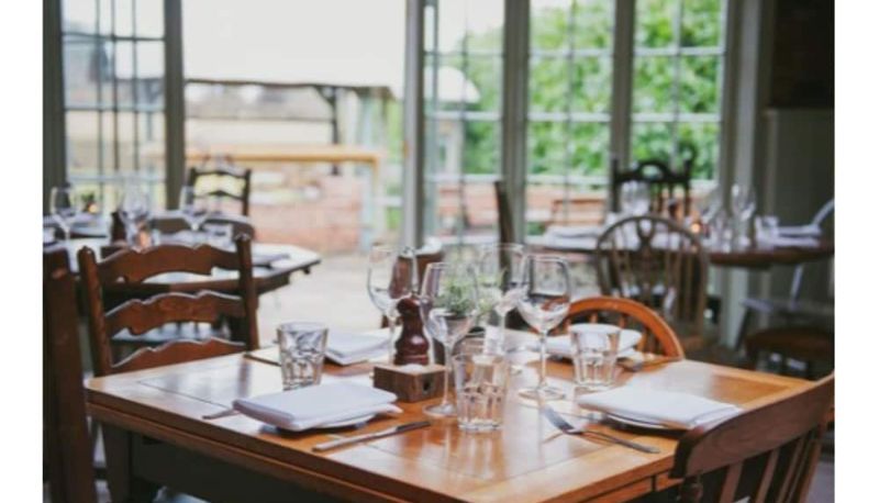 Restaurant - The Bunk Inn