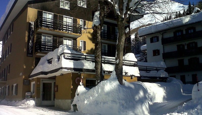 Info - Hotel Emet