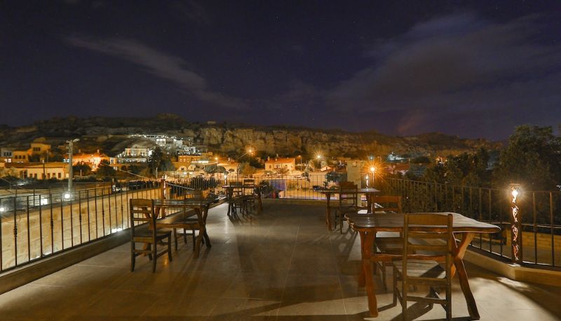 Información - Oread Cave Suites