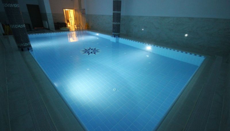 Piscina - Garden Zara Hotel