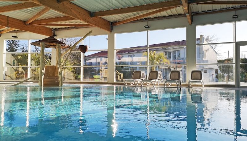 Pool - Hotel Vent d'Eden Park
