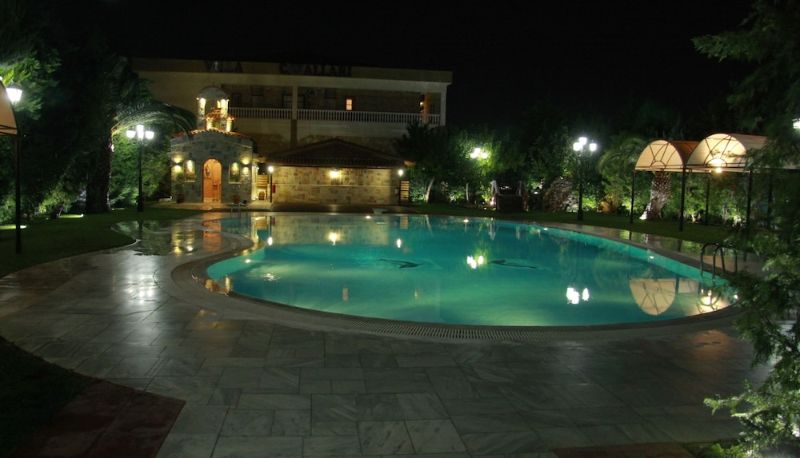 Pool - Cavallari Palace Hotel