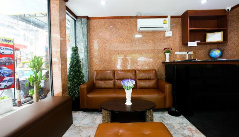 Hall - Grand Omari