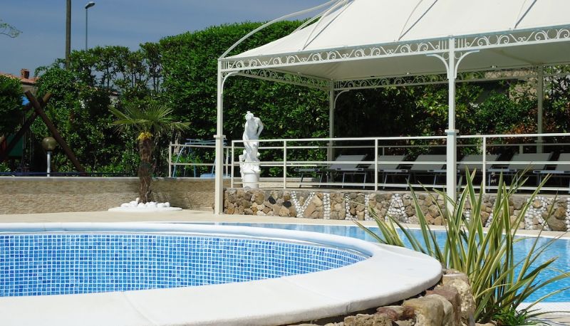 Basen - Villa Garuti