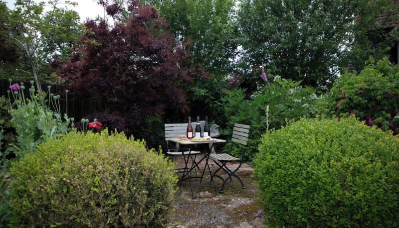 Bahçe - The Pheasant Public House & Hotel Limited
