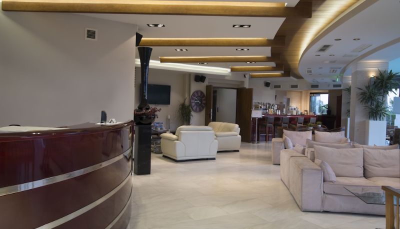 Lobby - Cosmopolitan Hotel by GHH