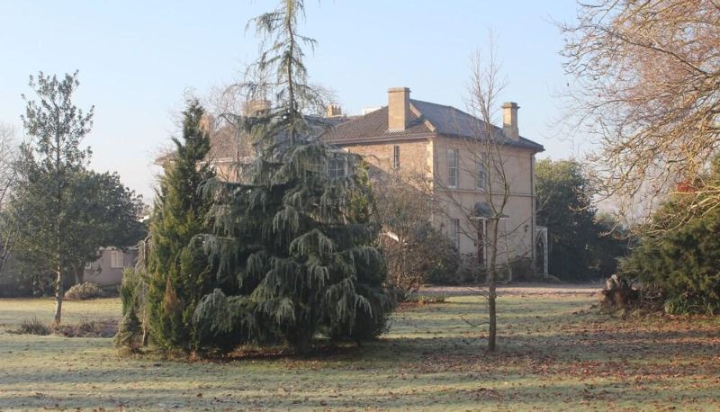 Environs - Roseneath House