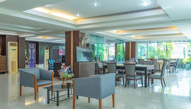 Rezeption - The Wing Design Hotel