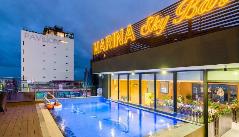 Piscina - Dana Marina Hotel