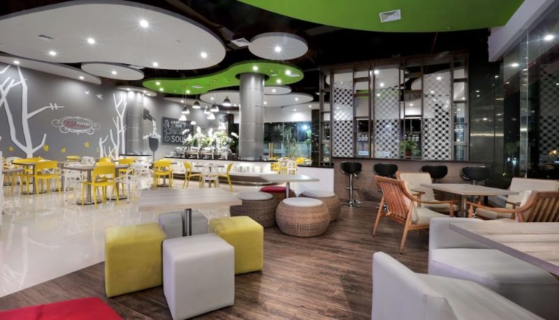 Hall - favehotel Tuban