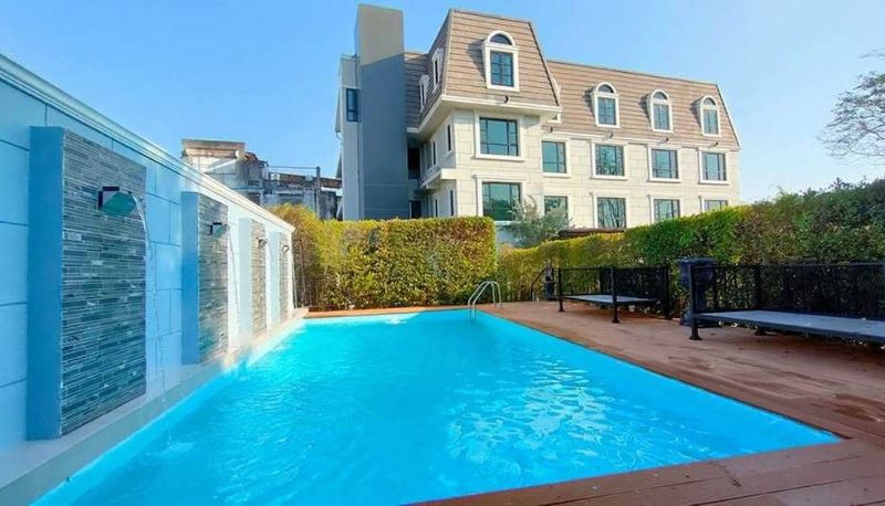 Piscina - Palette Marquise Boutique Hotel