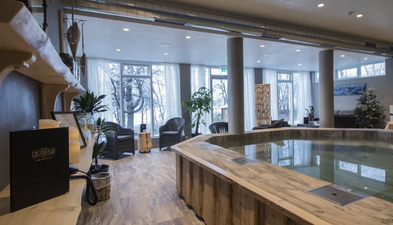 Pool - Lake Hotel Gistihusid Egilsstadir