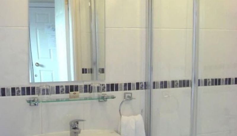 Badkamer - Ashwood Hotel
