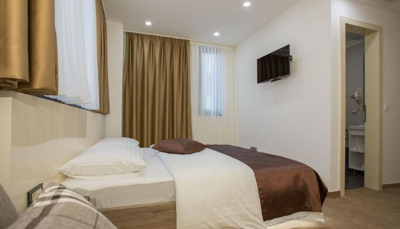 Tripla - Hotel National