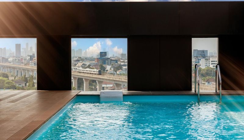 Zwembad - Zayn Hotel Bangkok