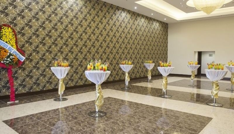 Reception - Cherry Garden City & Spa Hotel