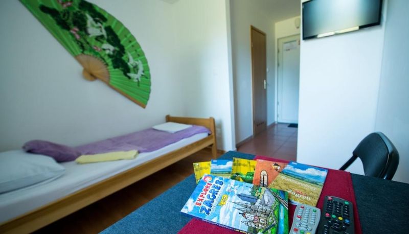 Habitación estándar - Hotel & Hostel Zagreb