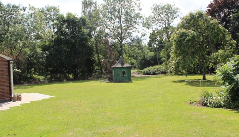 Info - Beightons Bed and Breakfast