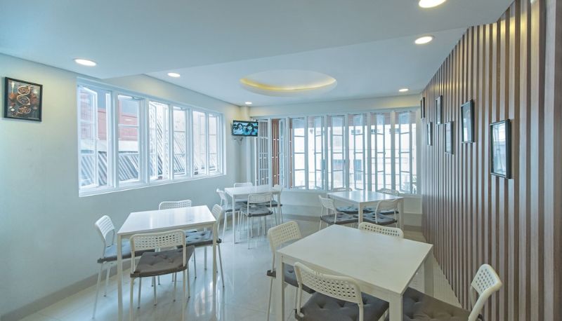Restaurant - Flagship 101 Apple Platinum