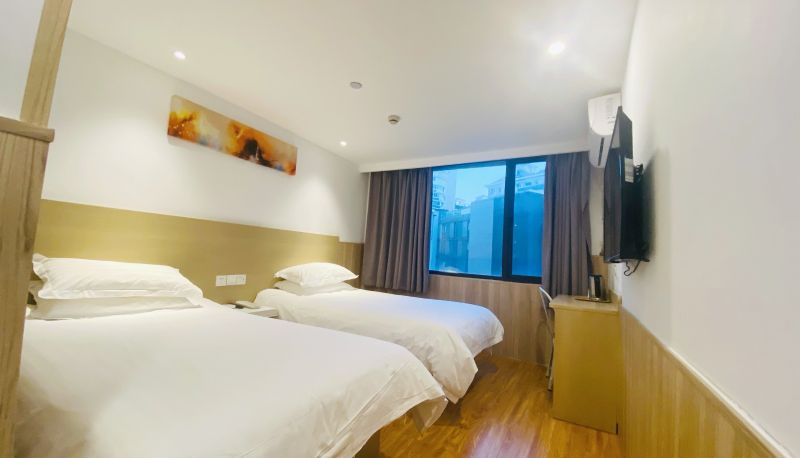 Info - Haiyou Shanghai Jiashan Road Subway Station Hotel
