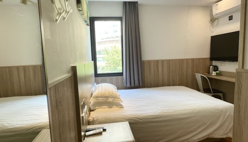 Camera - Haiyou Shanghai Jiashan Road Subway Station Hotel