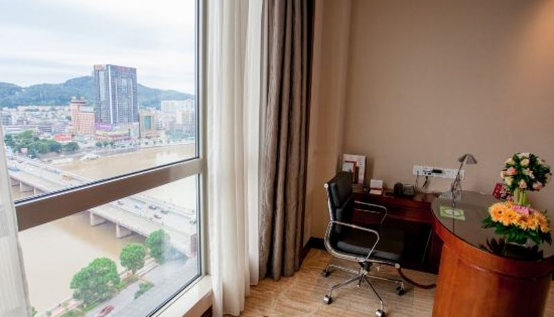 Zimmer - Ramada Plaza by Wyndham Shaoguan City Centre