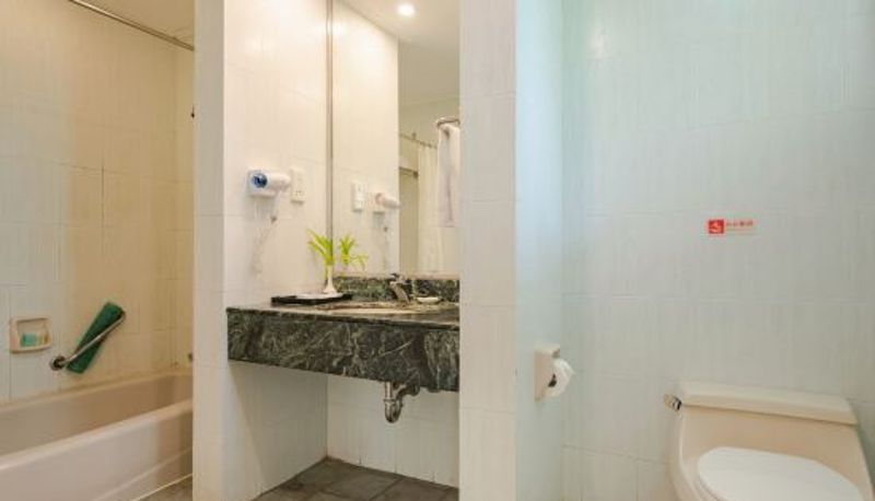 Camera - Palm Beach Resort & Spa