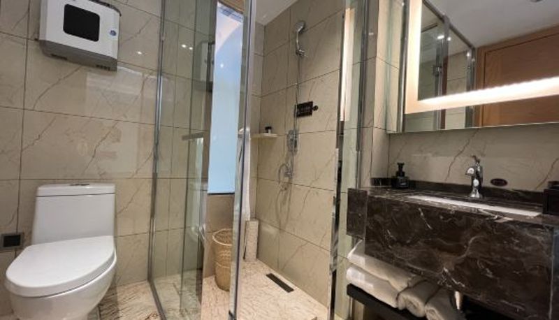 Zimmer - Yantai Bihai Hotel (Yantai Station Wanda Plaza)