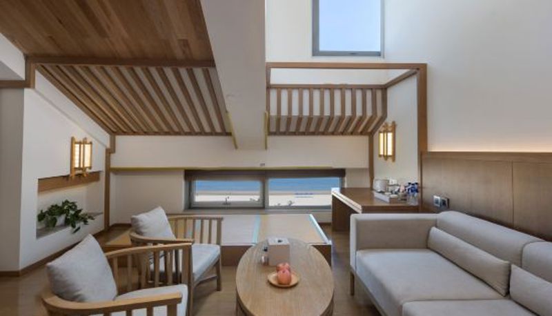Camera - Brigh Radiance Garden Hotel