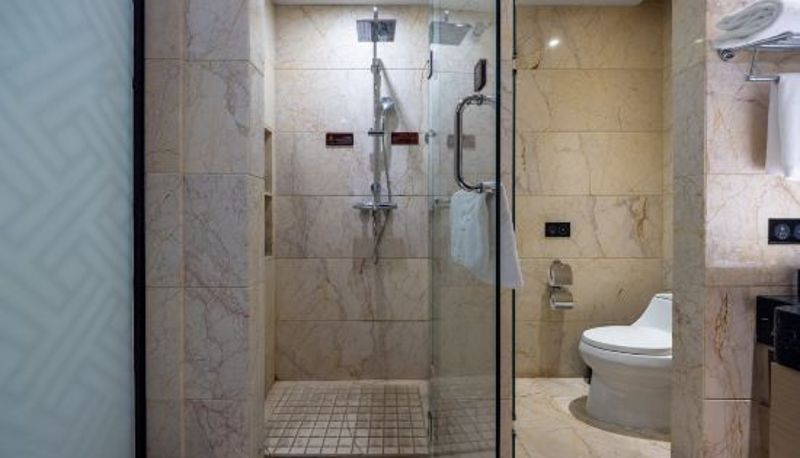 Habitación - The Royal International Hotel