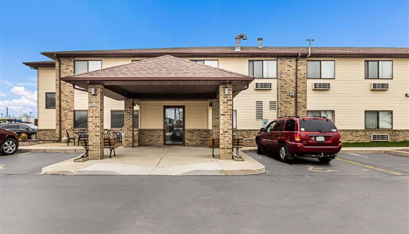 Quality Inn Sheboygan North I-43 - Sheboygan - HOTEL DE