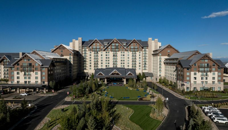 Gaylord Rockies Resort and Convention Center - 4-star hotel in Aurora