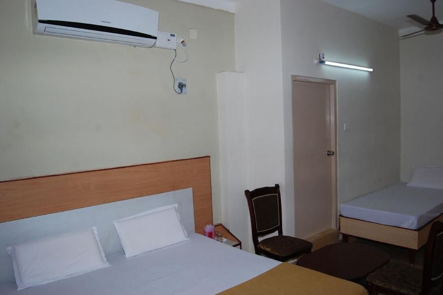 Hotel Pasuparthy Residency (Tirupati)