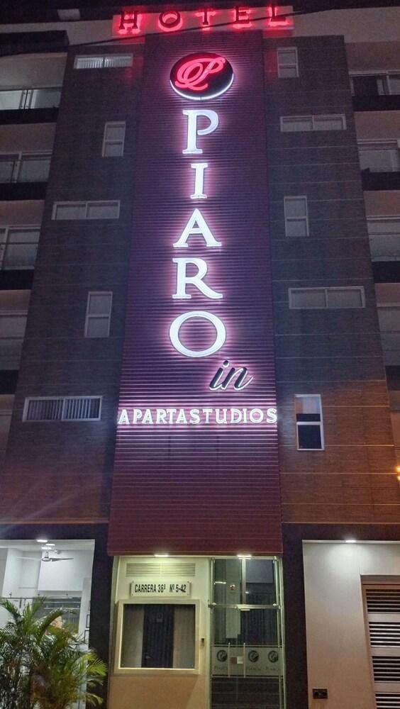 Hotel Piaro In Apartasuites (Cali)