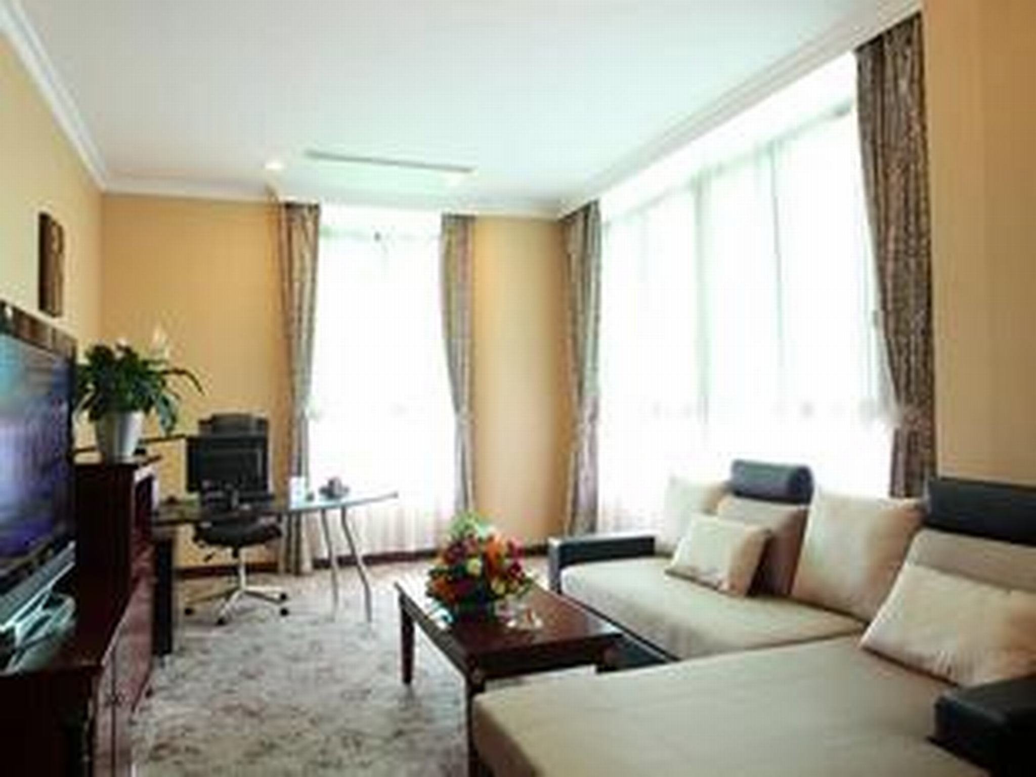 New Jinfeng Shan hotel (Chongqing)
