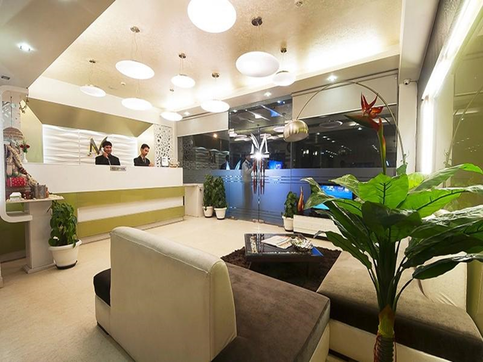 Emblem Hotel Hero Honda Chowk Gurgaon bei HRS günstig buchen