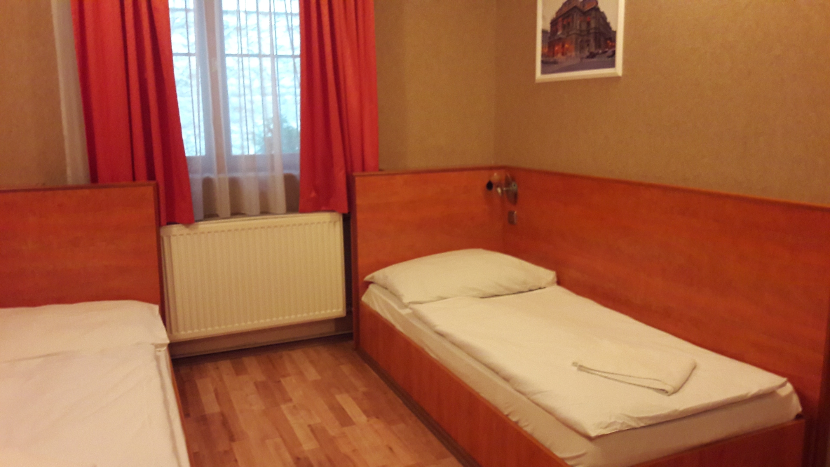 Central Green Hotel (Budapest)