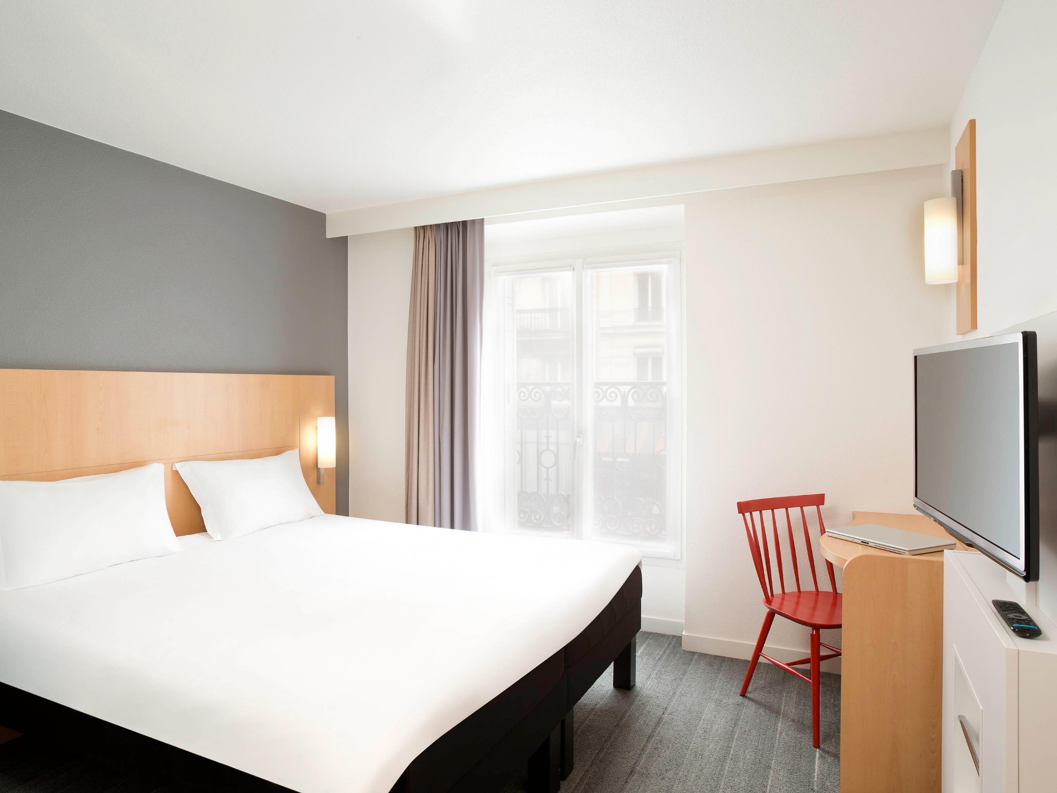 Hotel ibis Paris Gare du Nord TGV