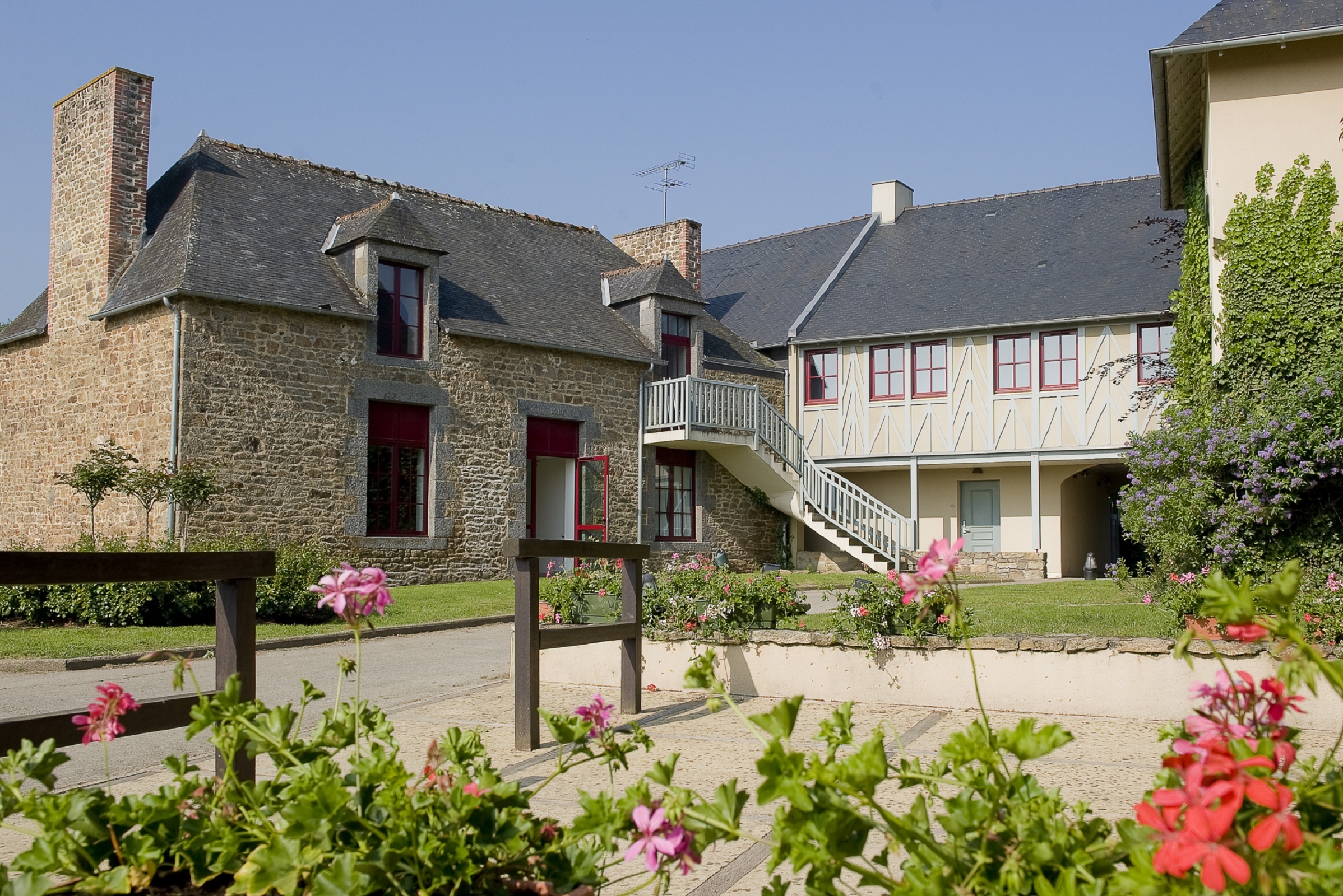 Hotel Saint-Malo Golf Resort - 3 HRS star hotel in Le Tronchet (Brittany)