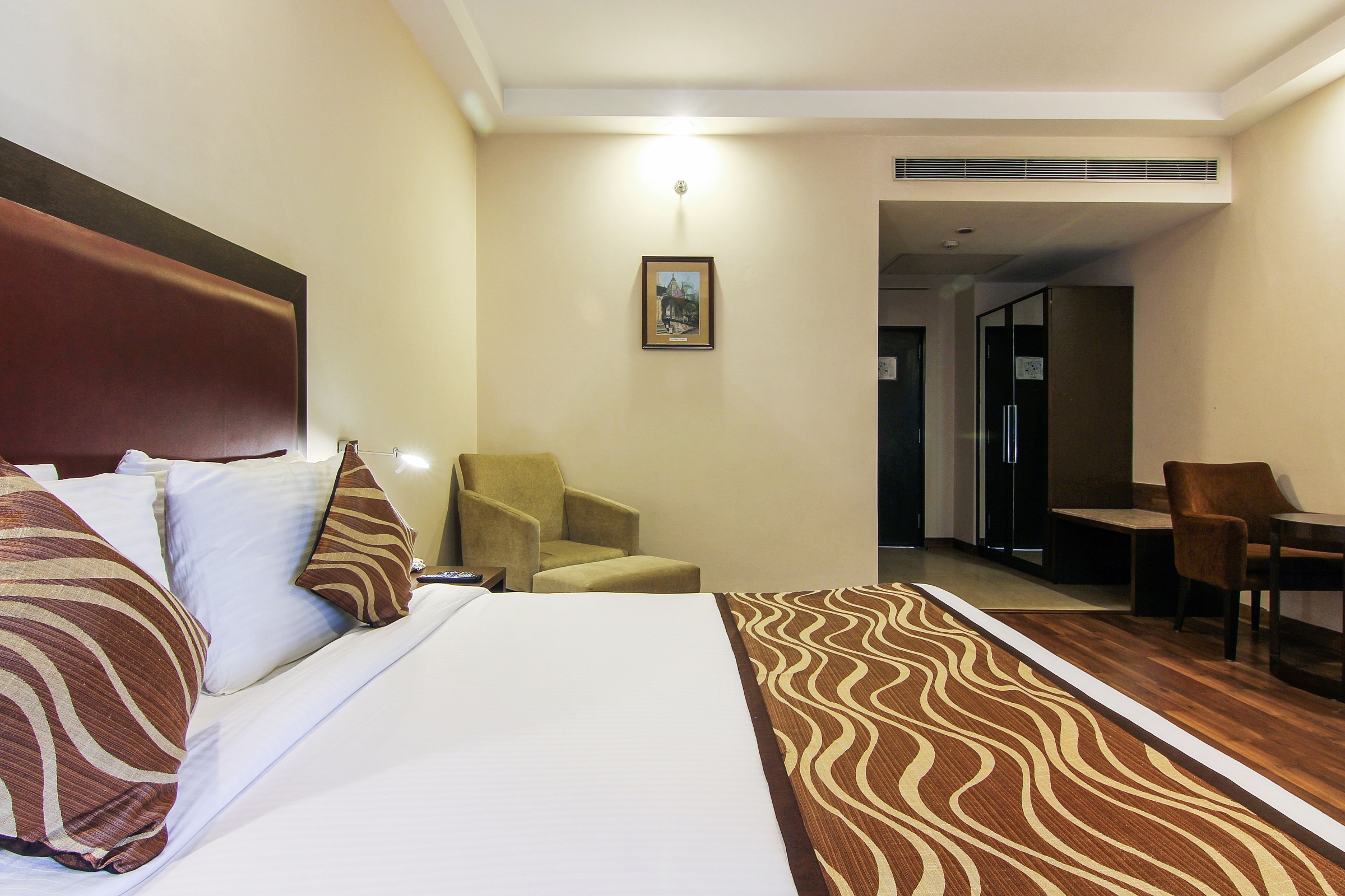 Hotel Vibe By The LaLit Traveller (Faridabad                          )