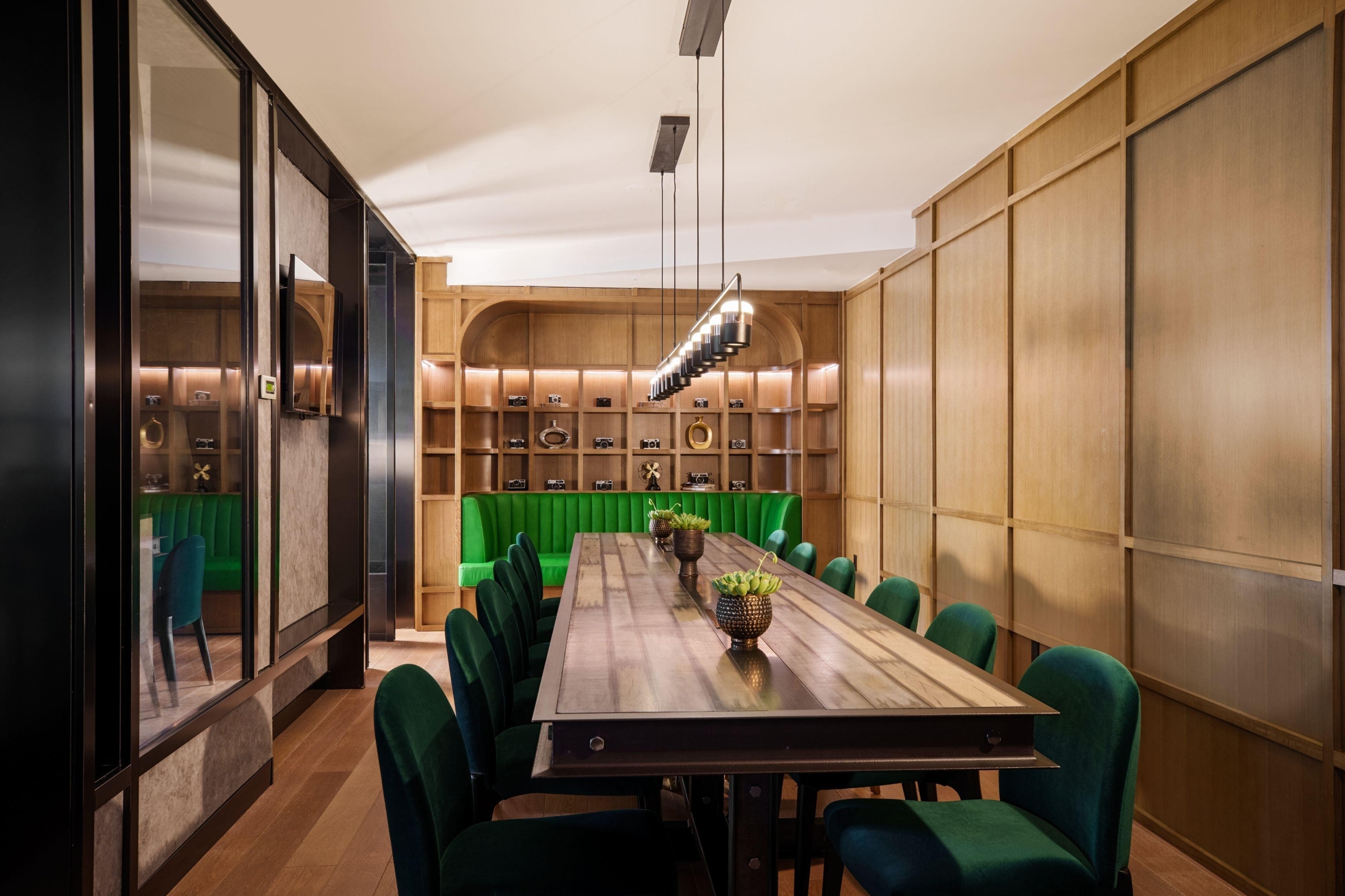 Renaissance New York Flushing Hotel at Tangram Flushing book favourably with HRS