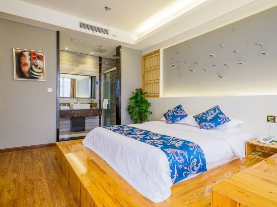 Snail Holiday Hotel (Jiaxing)