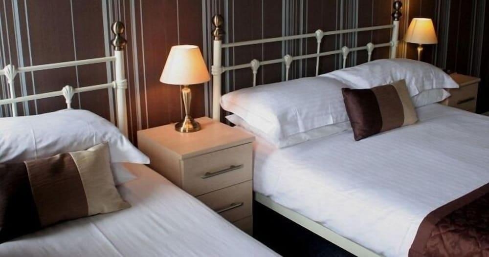 Hotel Alexander's (Hastings)