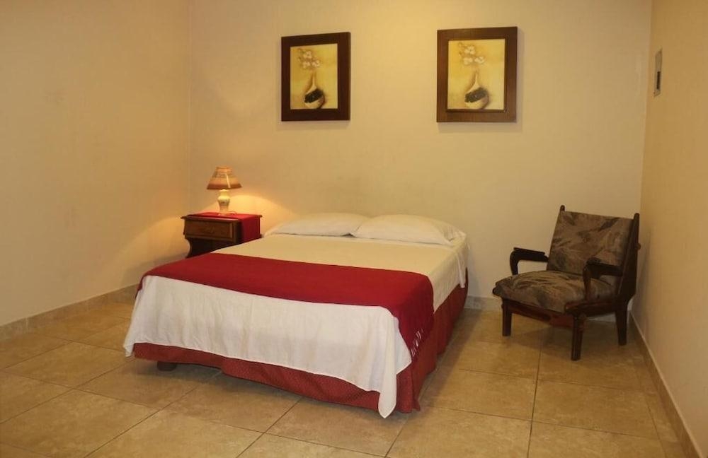 Hotel El Patio Suites II (Guayaquil)