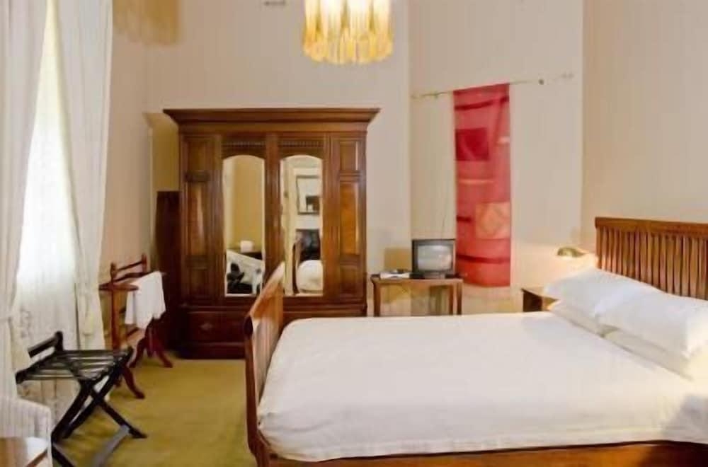 Hotel Imperial Fine Accommodation (Broken Hill)