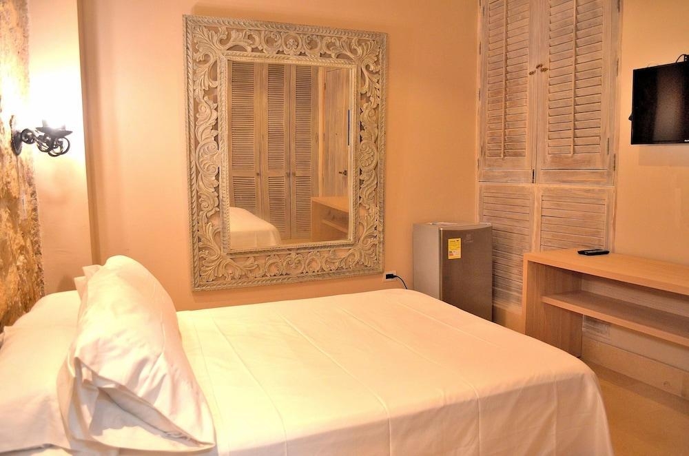 Hotel Puertas De Cartagena