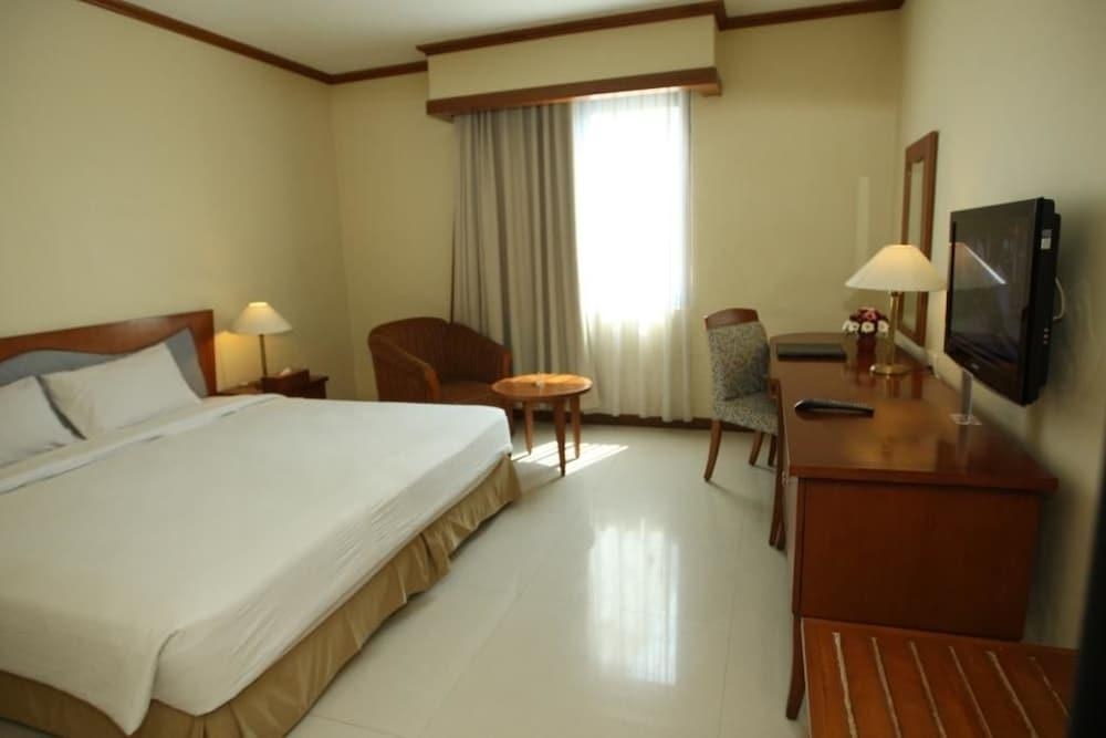 Makassar Golden Hotel (Ujung Pandang                      )