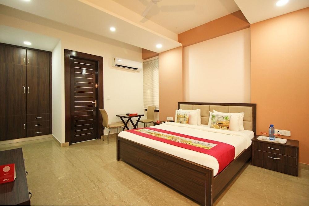 Hotel OYO Flagship 184 Spice Mall (Noida)